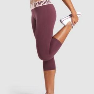 NWOT gymshark cropped leggings L